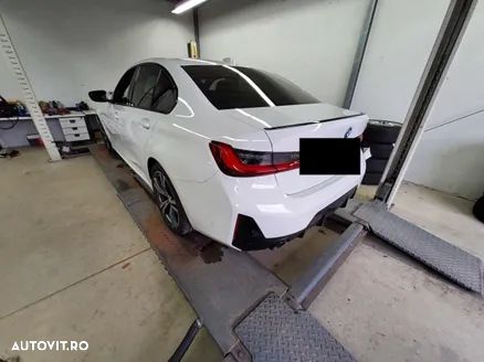 BMW Seria 3 330e Aut. M Sport - 9