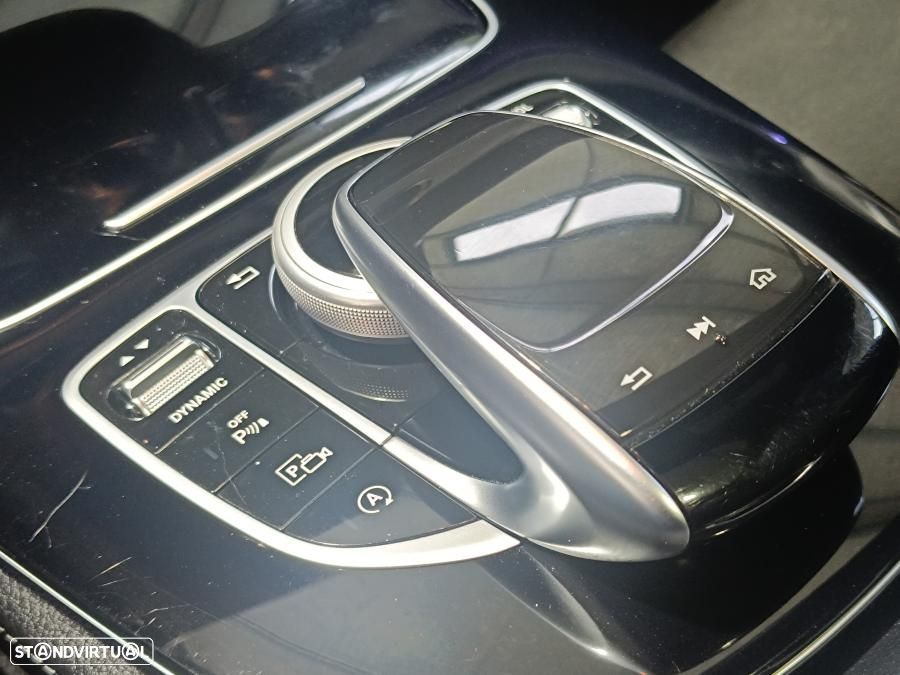 Mercedes-Benz E 220 d AMG - 19