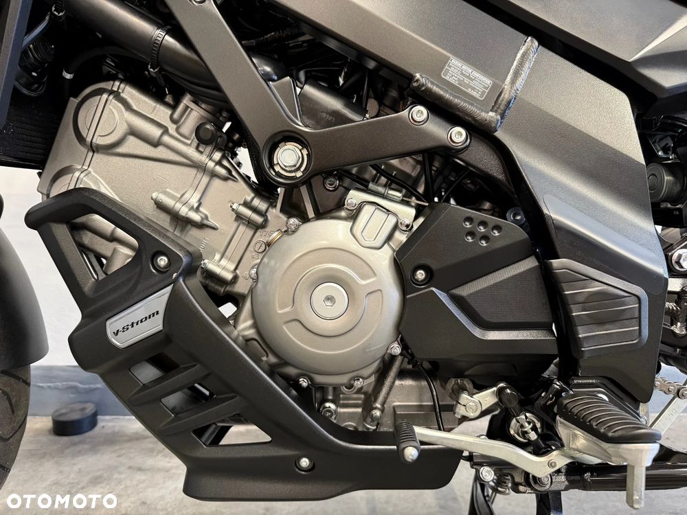 Suzuki V-STROM - 18