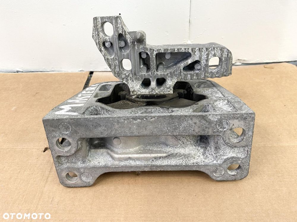 MASTER 3 i 4 MOVANO B NV400 2.3dci 10- ŁAPA PODUSZKA SILNIKA PRAWA - 4