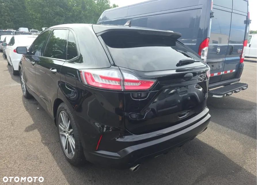 Ford Edge - 5