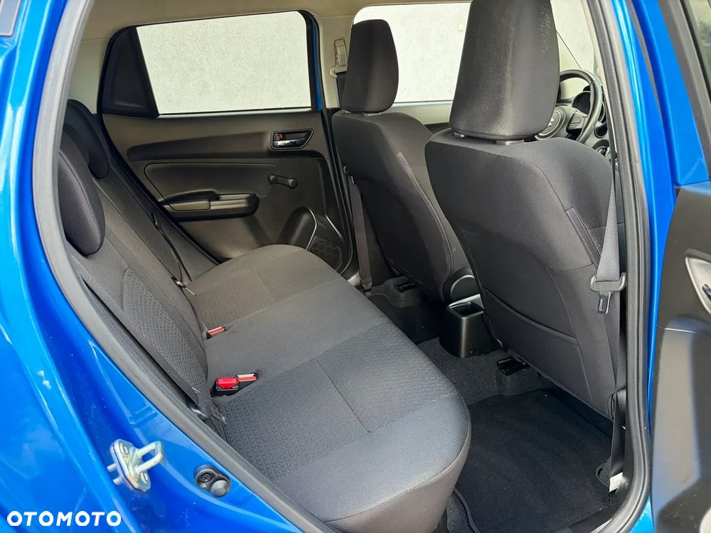 Suzuki Swift 1.2 Dualjet Allgrip Comfort - 11