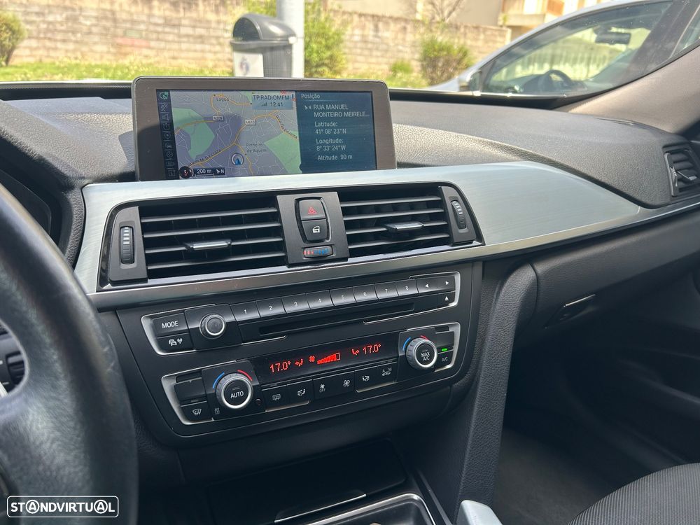 BMW 320 Gran Turismo d Auto Line Luxury - 11