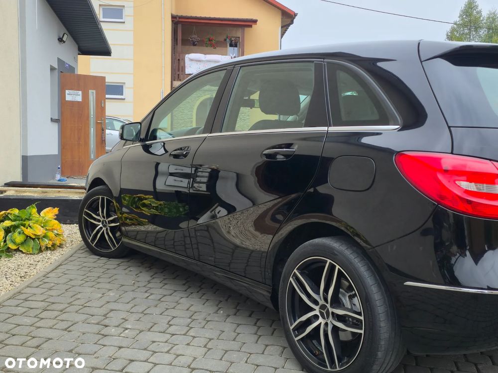 Mercedes-Benz Klasa B 180 CDI (BlueEFFICIENCY) 7G-DCT - 14
