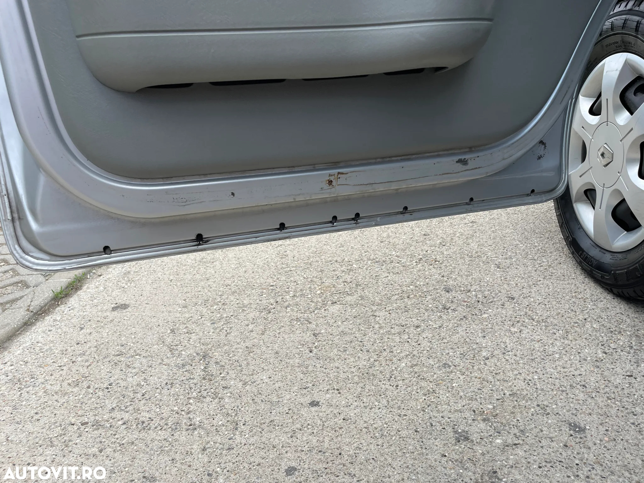 Renault Trafic 2.0 dCi 115 Passenger Expression - 20