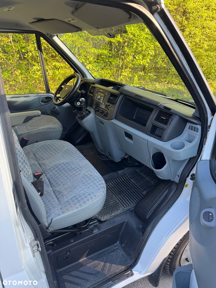 Ford Transit - 16