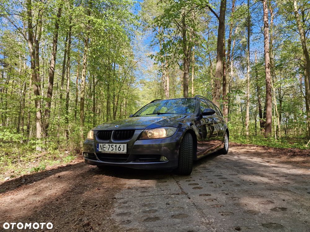 BMW Seria 3 320d DPF - 1