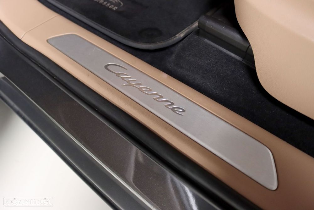 Porsche Cayenne E-Hybrid - 26