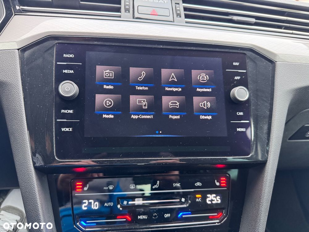 Volkswagen Passat 2.0 TDI SCR DSG Elegance - 31