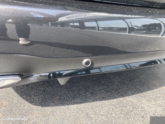 Mercedes-Benz E 300 de 4Matic 9G-TRONIC AMG Line - 11