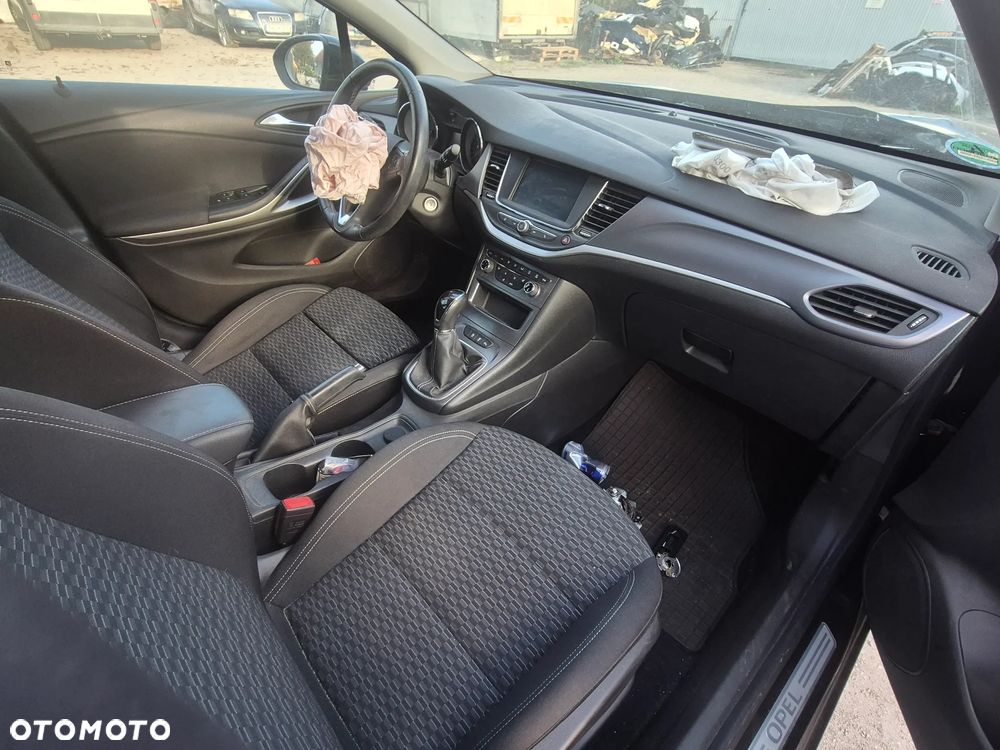 Opel Astra 1.6 D Start/Stop 120 Jahre - 10