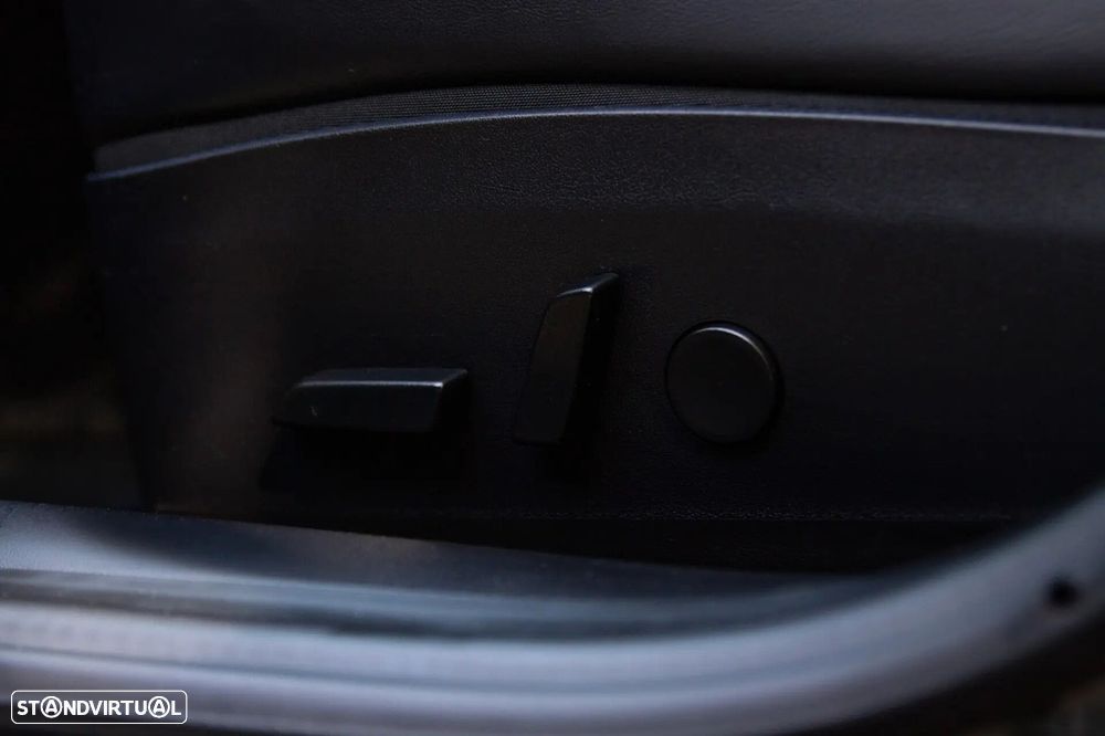 Tesla Model 3 Standard Range Plus RWD - 44