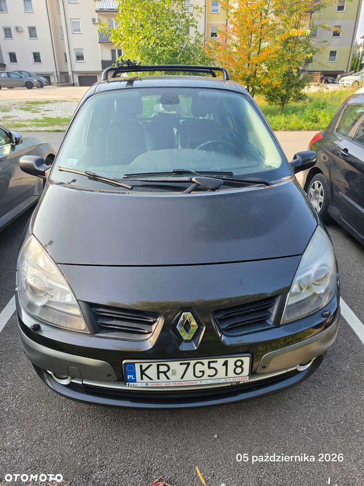 Renault Grand Scenic - 8