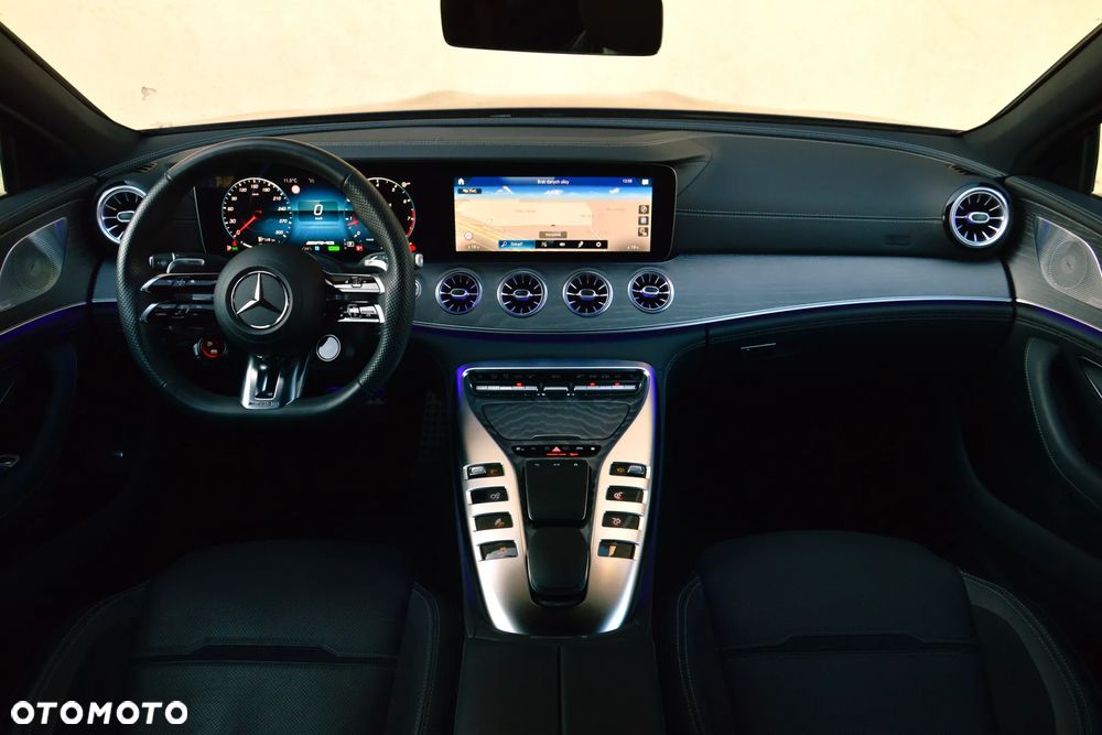 Mercedes-Benz AMG GT - 3