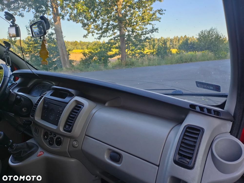 Opel Vivaro - 13