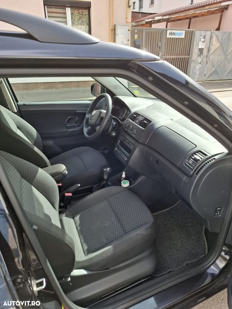Skoda Fabia - 10