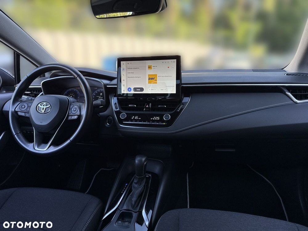 Toyota Corolla 1.8 Hybrid Comfort - 23