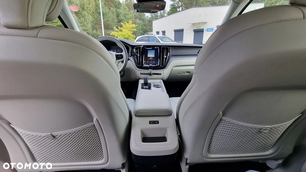 Volvo XC 60 B5 B AWD Core - 22