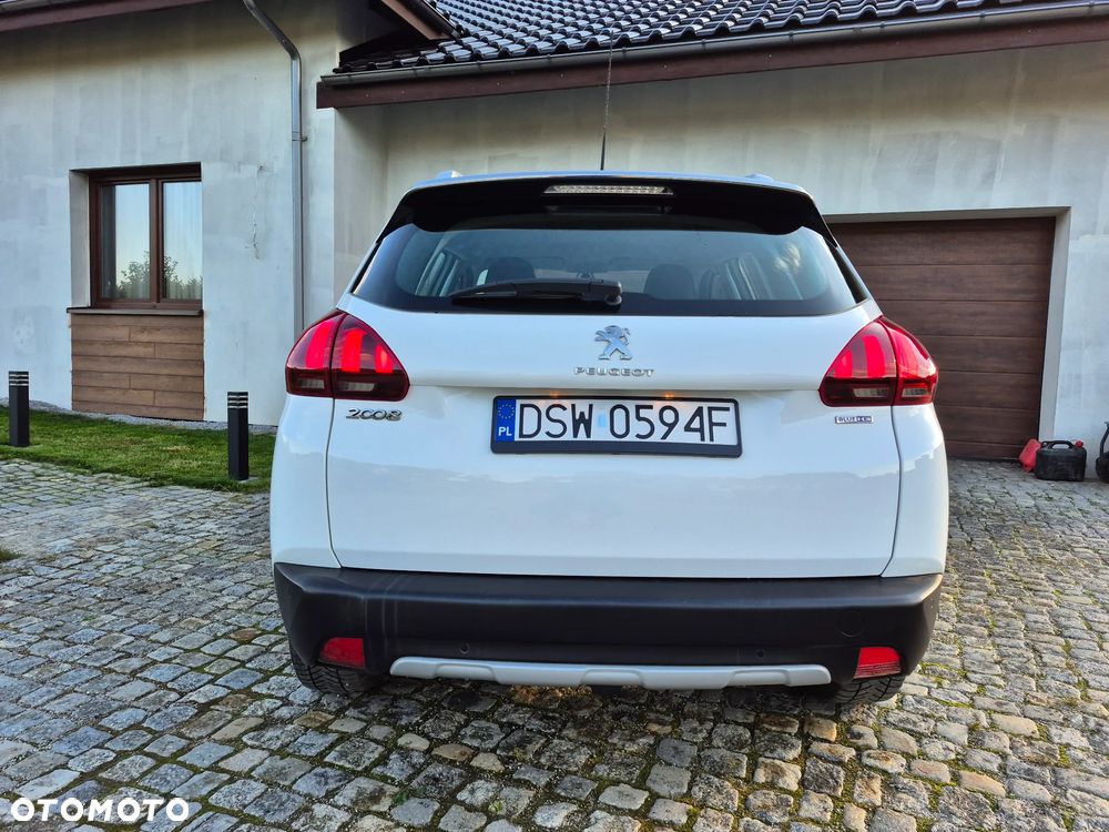 Peugeot 2008 1.6 BlueHDi Allure - 12