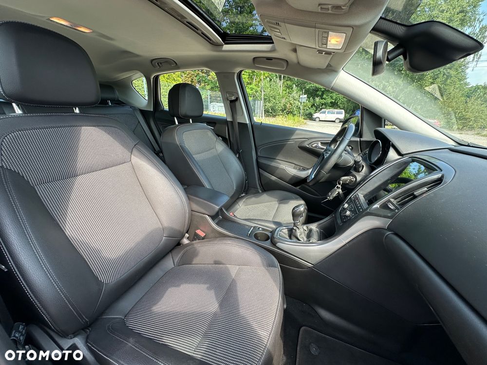 Opel Astra 1.6 Turbo Innovation - 38