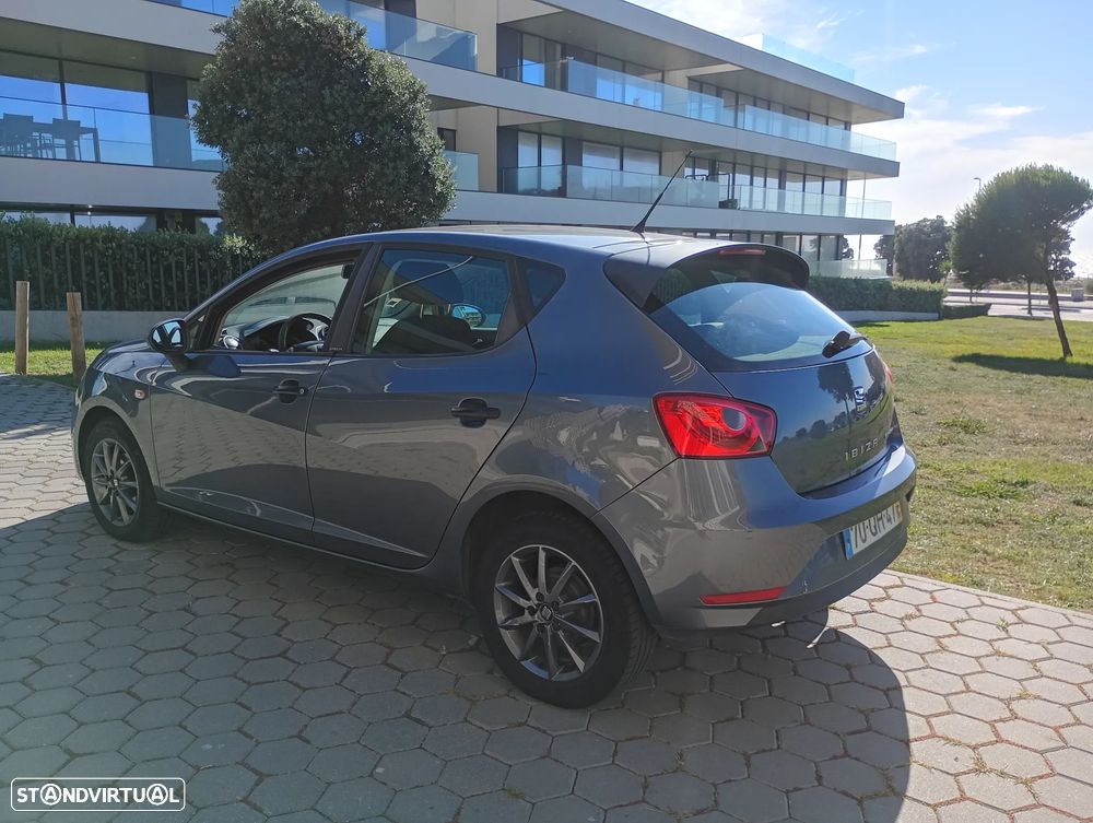 Seat Ibiza 2015 photo 4