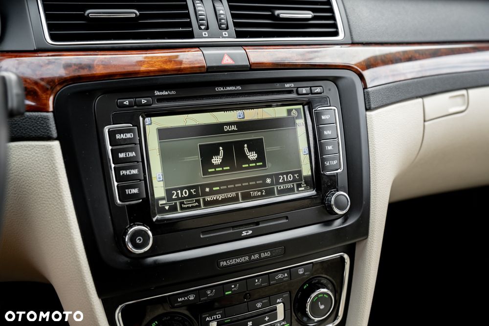 Skoda Superb Combi 3.6 V6 4x4 DSG Elegance - 39