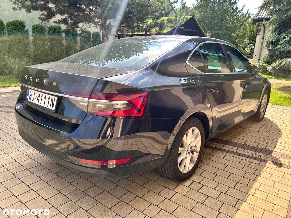 Skoda Superb 2.0 TSI Ambition DSG - 5