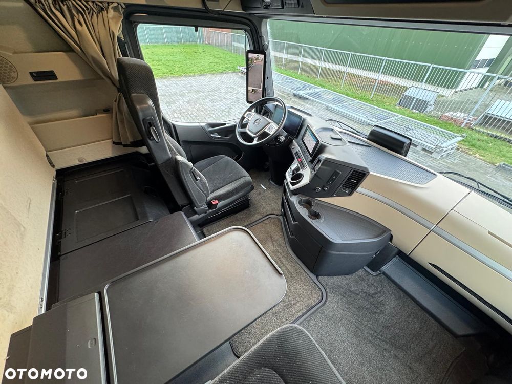 Mercedes-Benz Actros 1848 LS - 12