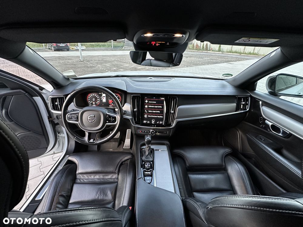 Volvo V90 D5 AWD R-Design - 28