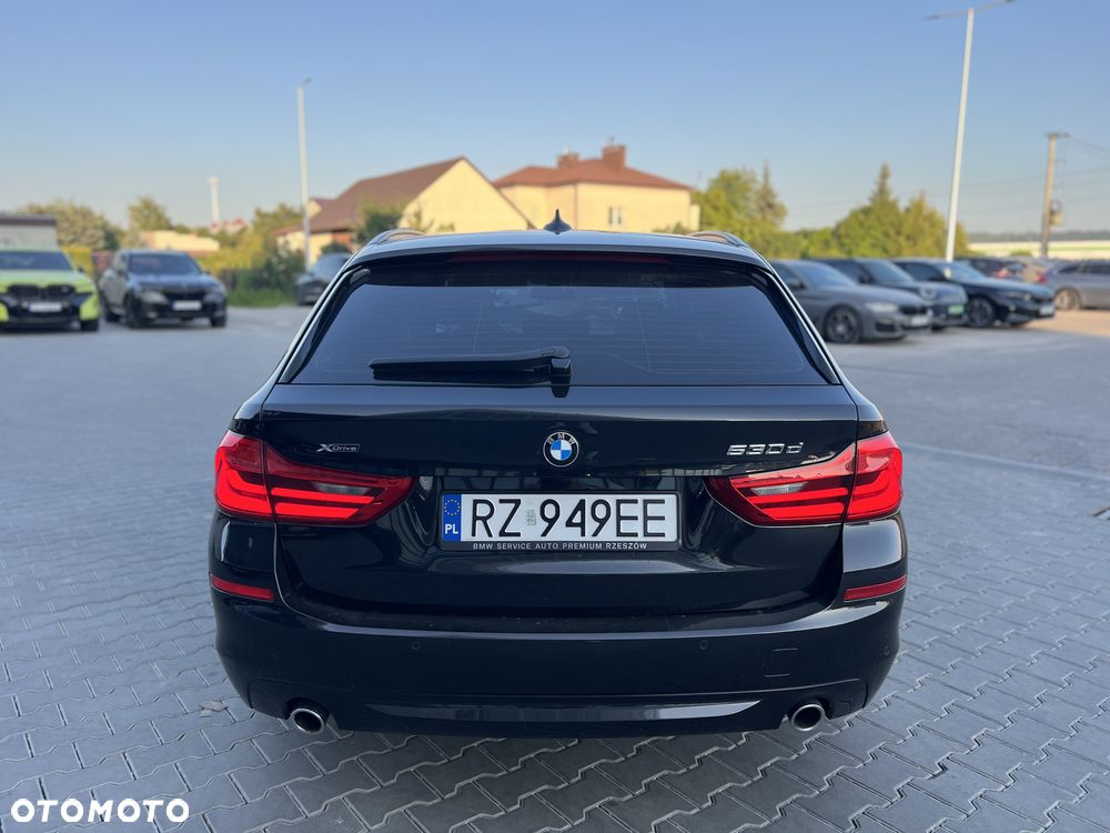 BMW Seria 5 530d xDrive - 5