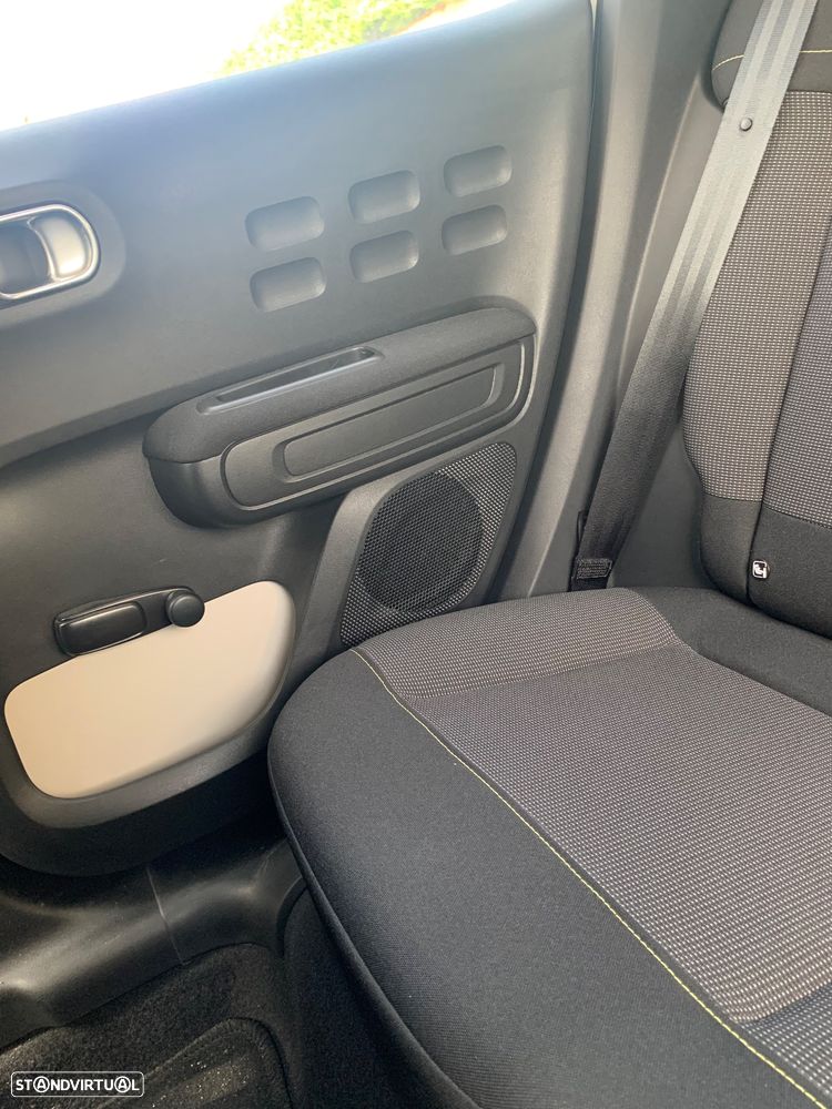 Citroën C3 1.2 PureTech C-Series - 12