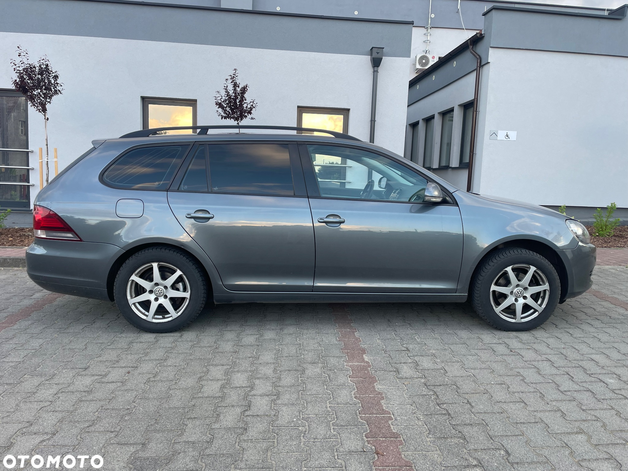 Volkswagen Golf - 5