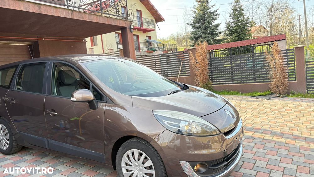 Renault Scenic 1.5 dCi Luxe Privilege - 22