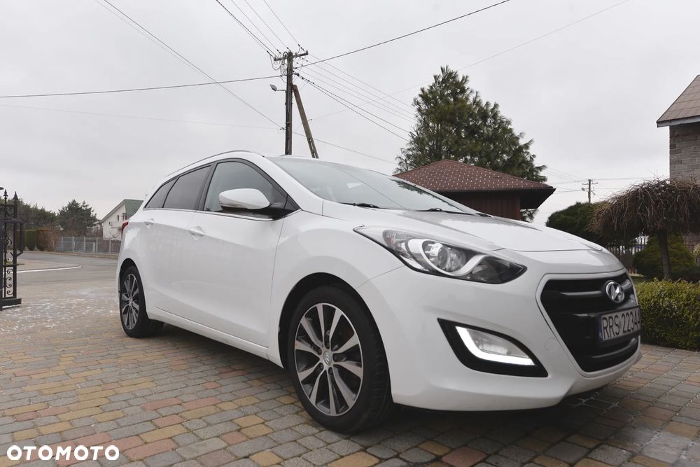 Hyundai i30 1.6 CRDI DCT Premium - 2