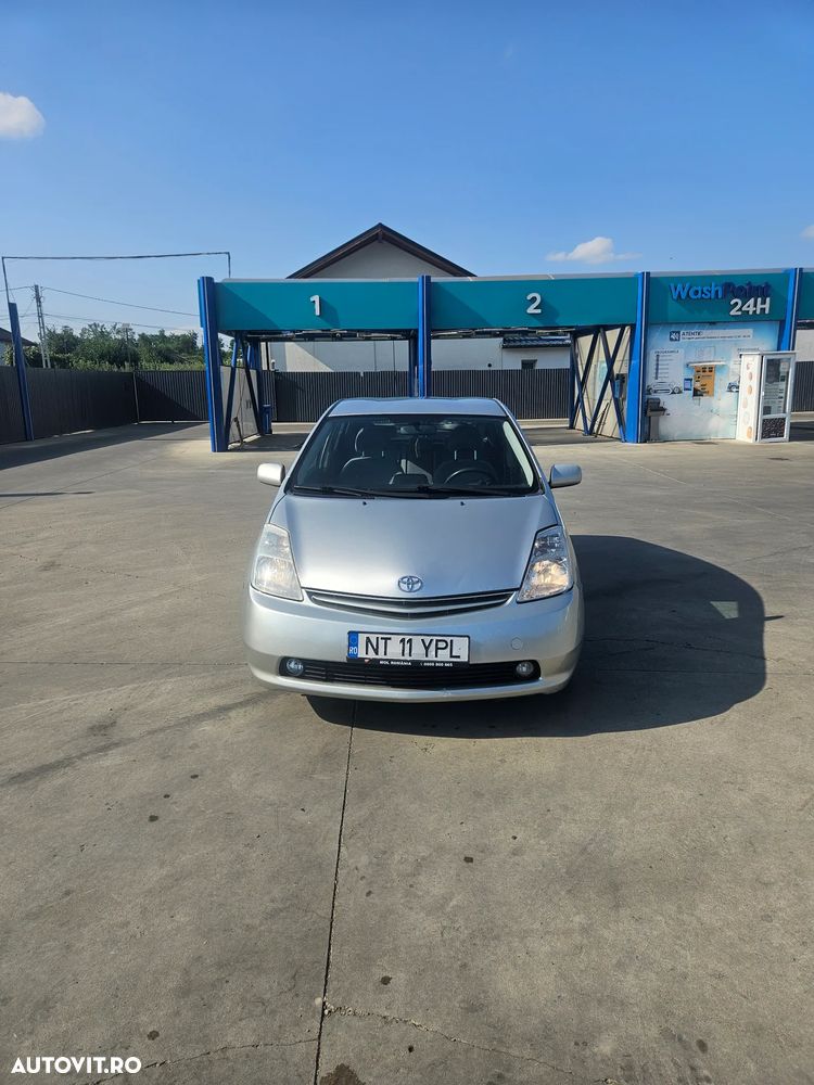 Toyota Prius - 2