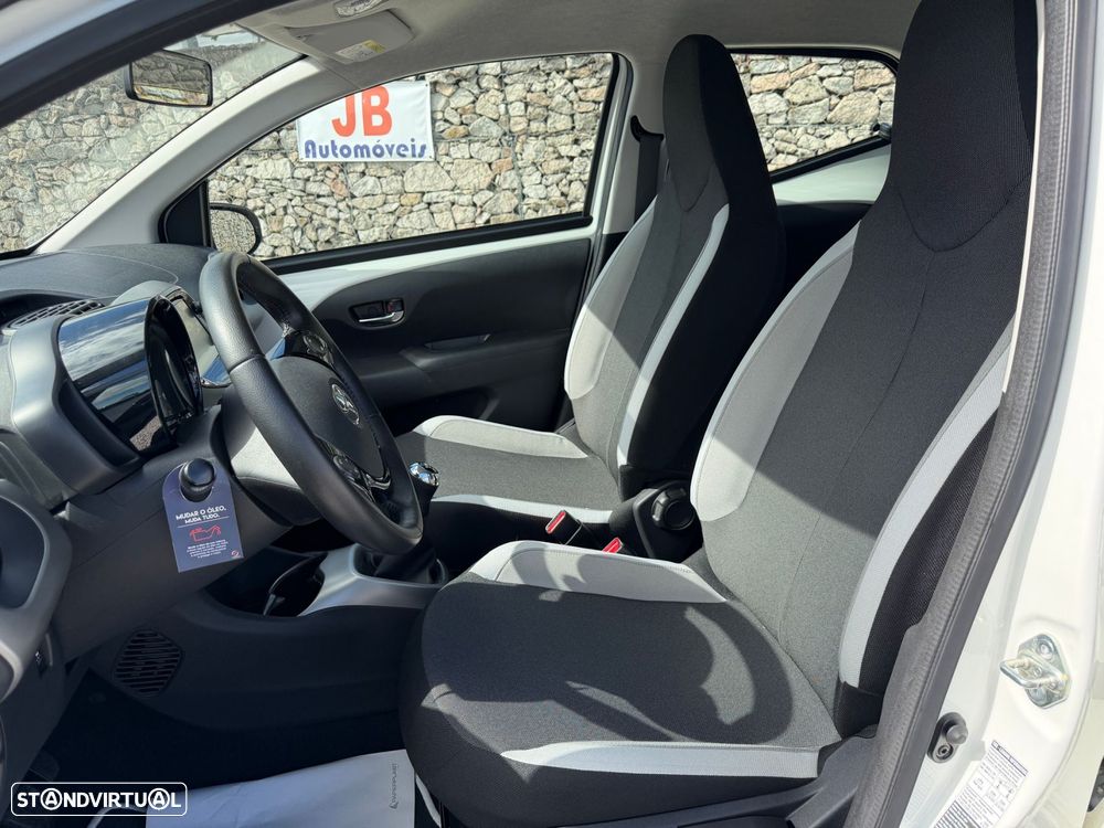 Toyota Aygo 1.0 X-Play+AC+X-Touch - 9
