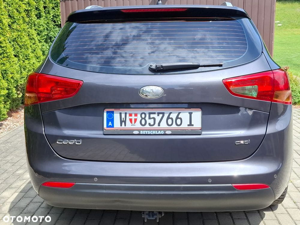Kia Ceed 1.6 CRDi 128 Vision - 6