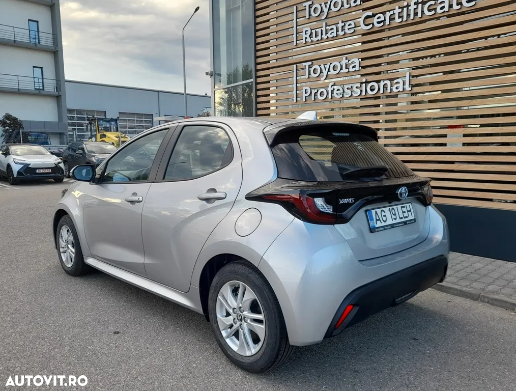 Toyota Yaris 1.5 HEV 116 CP Dynamic - 3