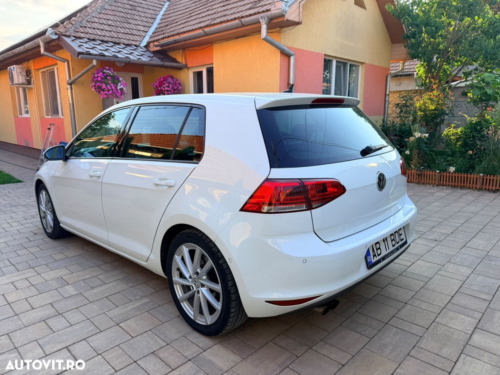 Volkswagen Golf - 4