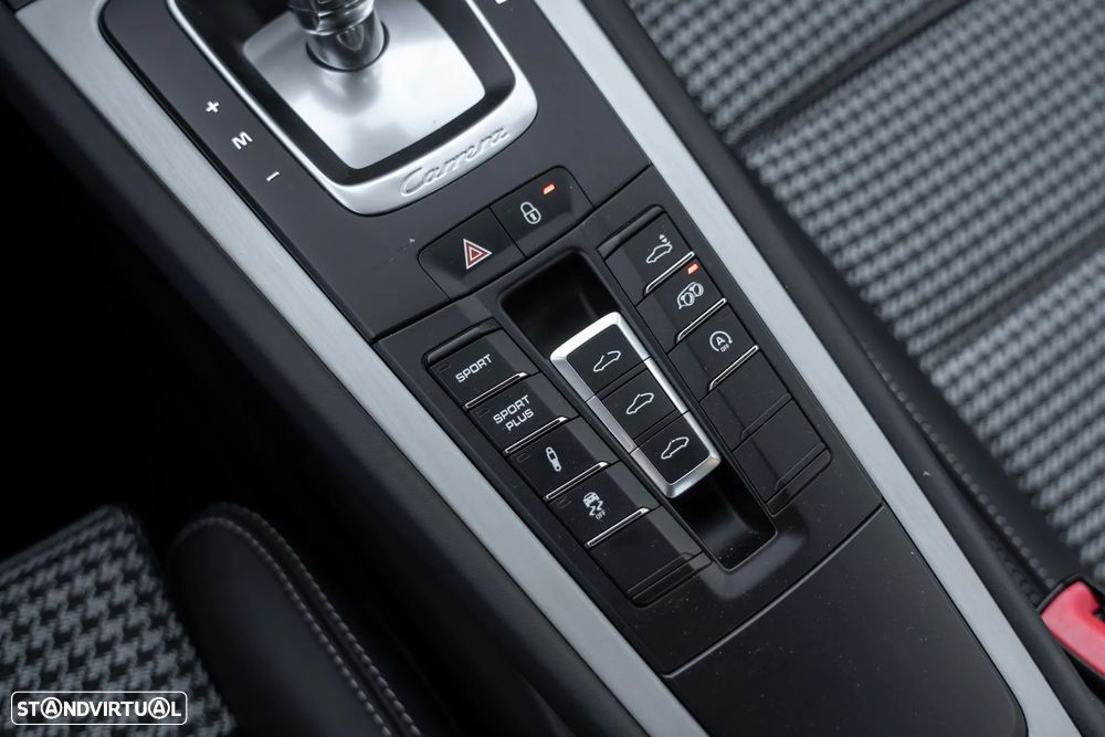 Porsche 911 (991) Carrera 2 50th Anniversary Edition PDK - 19