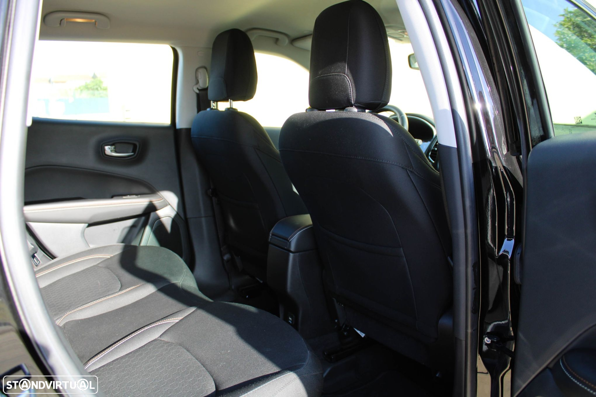 Jeep Compass 1.3 T Sport - 47