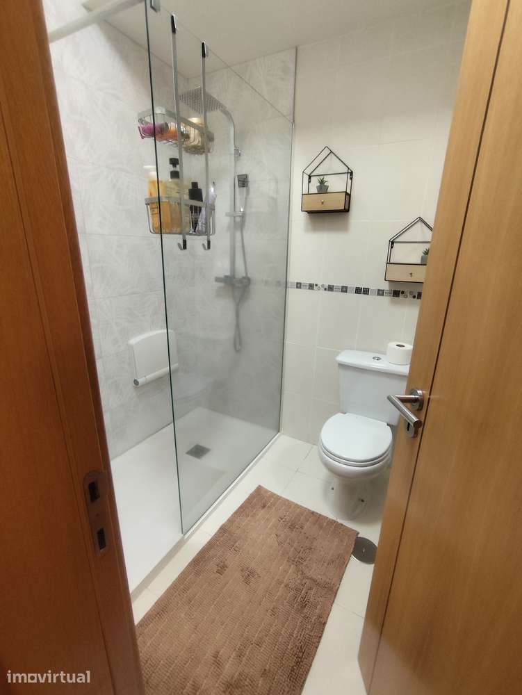 Apartamento T4 Tarouca - Grande imagem: 2/24