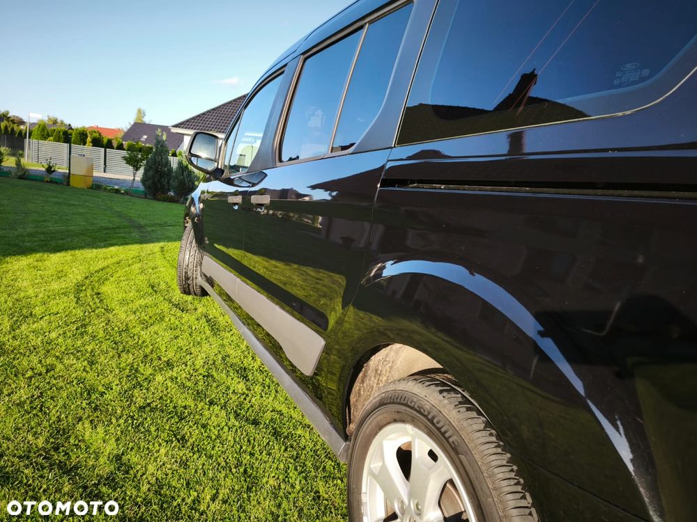 Ford Tourneo Connect Gr 1.5 TDCi Trend - 4