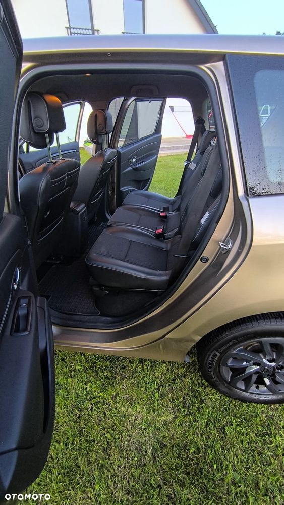 Renault Scenic dCi 110 LIMITED - 22