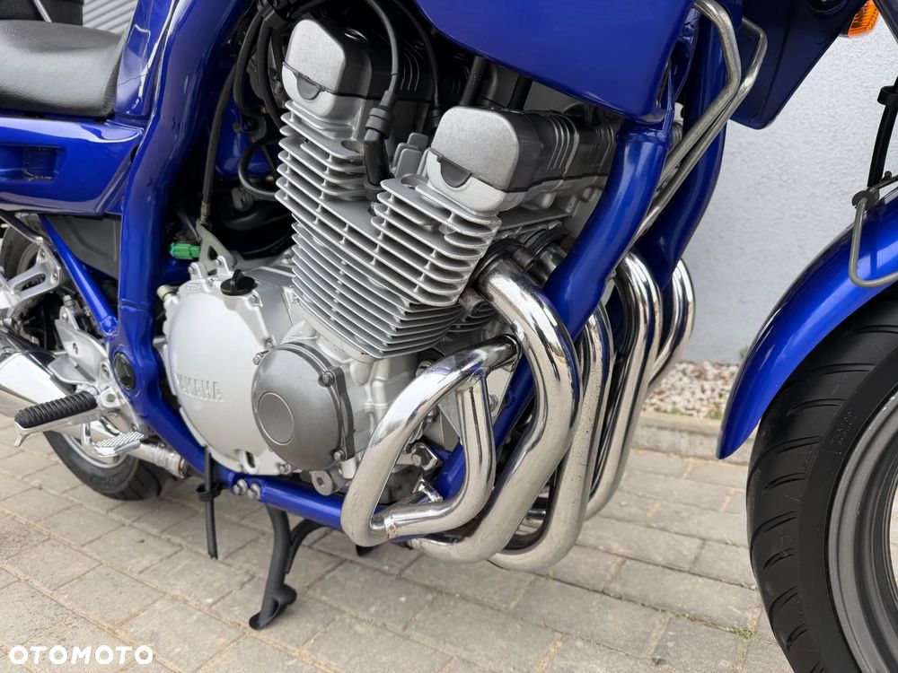Yamaha XJ - 12
