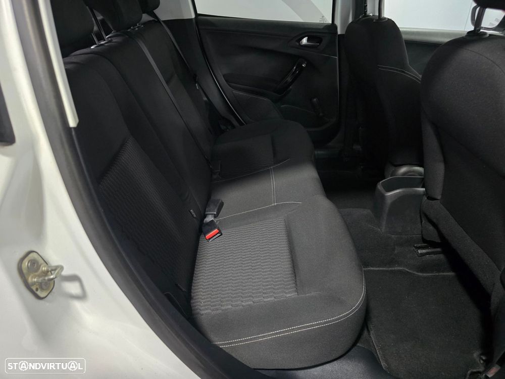 Peugeot 208 1.2 PureTech Active - 19