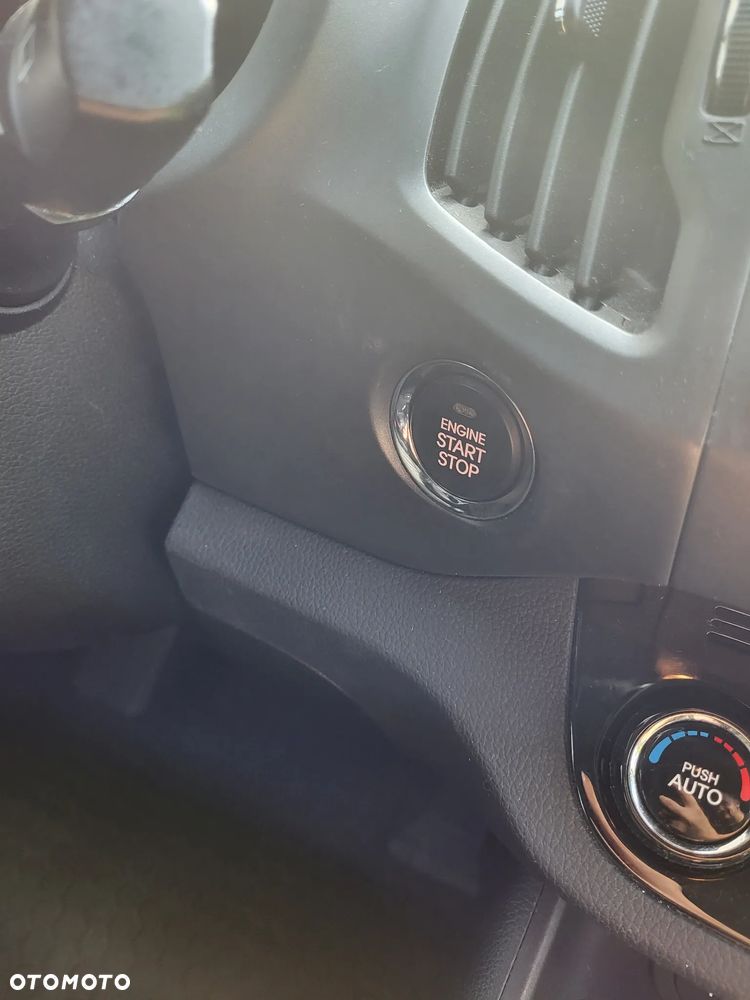 Kia Sportage - 16