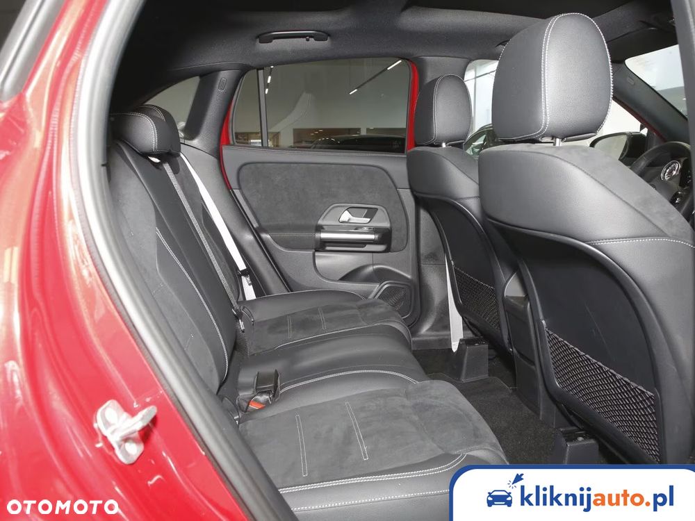 Mercedes-Benz GLA 200 AMG Line - 8