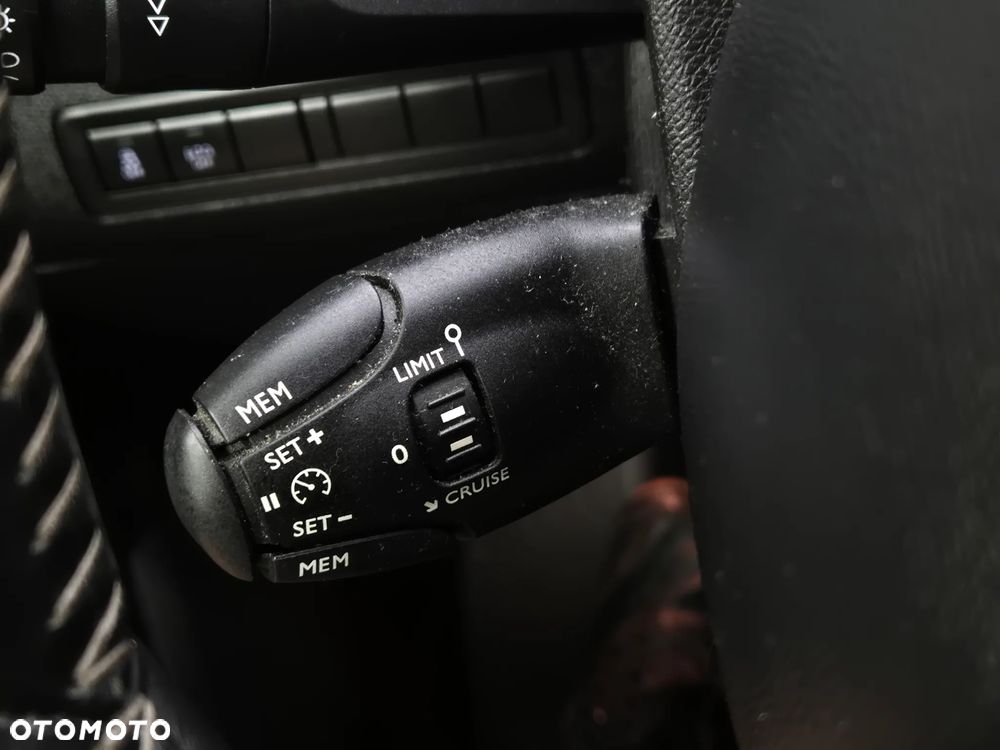 Peugeot 308 HDi FAP 150 Style - 30