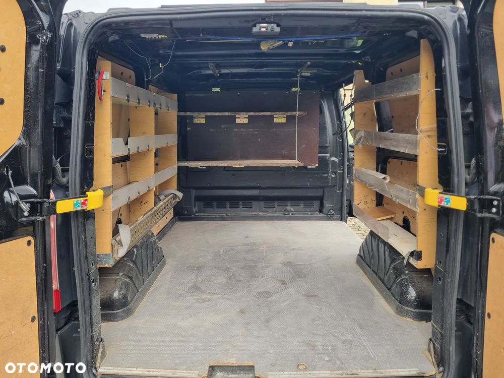 Ford Transit Custom - 14